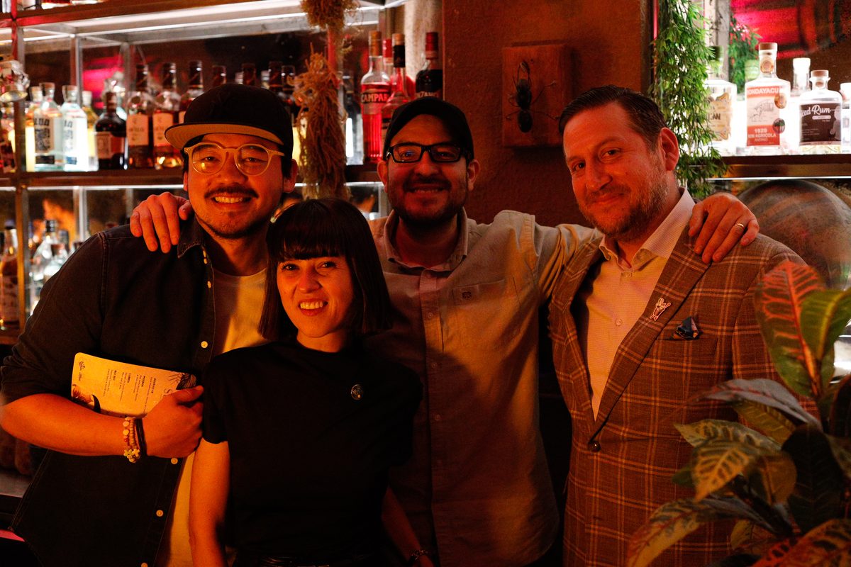 Equipo del grupo — Maria Mezcal, La Calor, El Infusionista